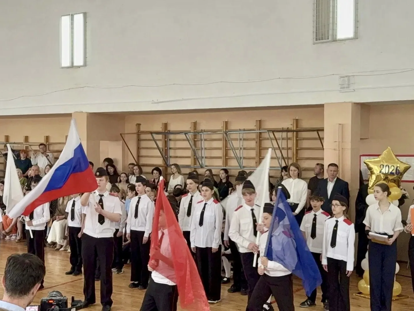 Последний звонок в школе № 42 Краснодара