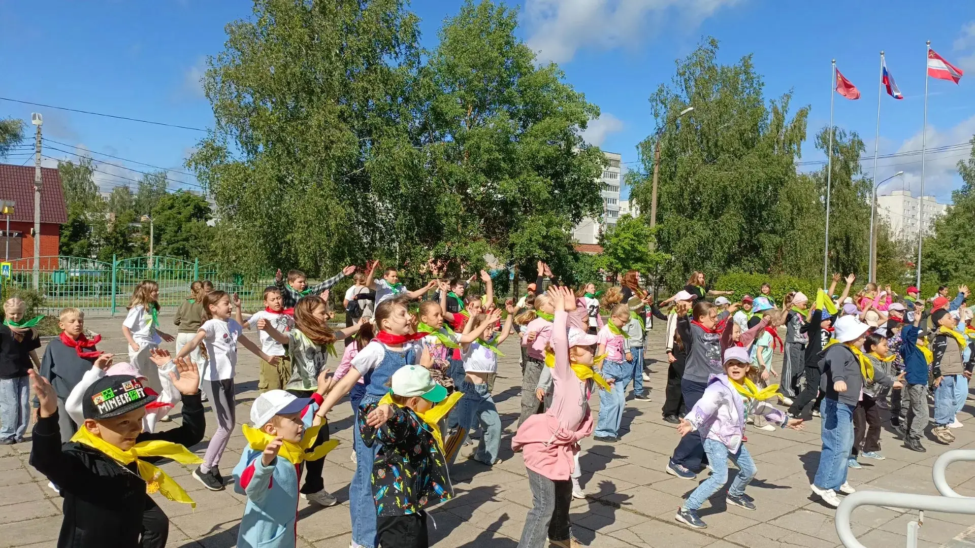 ✨ ЛАГЕРЬ "СОЛНЫШКО" В ГОСТЯХ У СКАЗКИ✨

Сегодня наш лагерь превратился в настоящую сказочную страну,