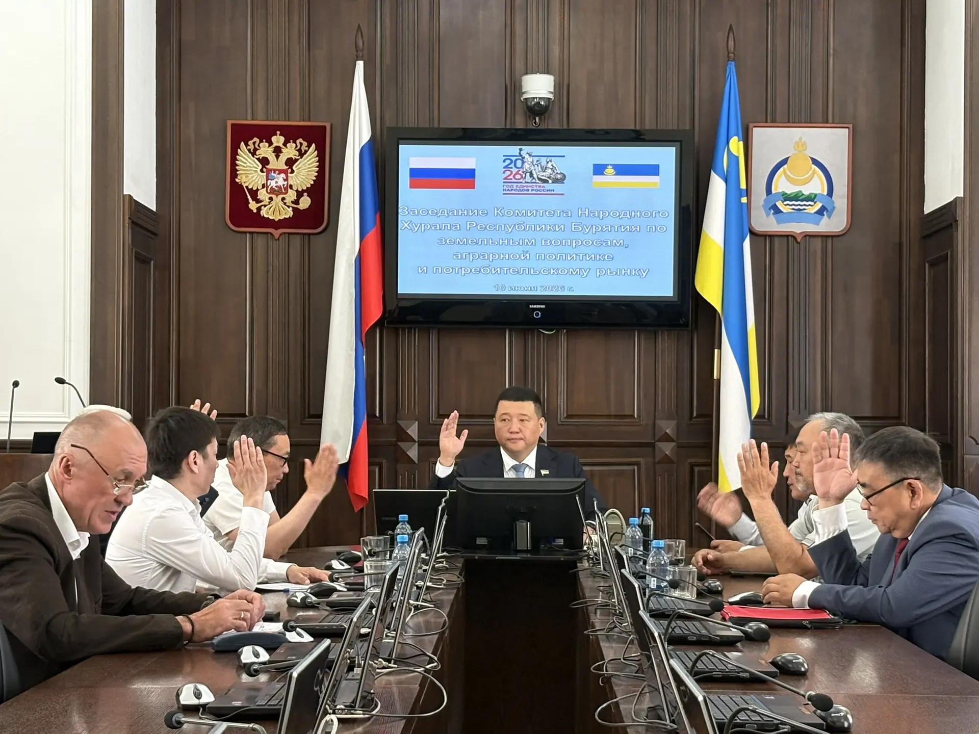 Вопросы очередной сессии рассмотрели на сегодняшнем заседании Комитета Народного Хурала Республики Б