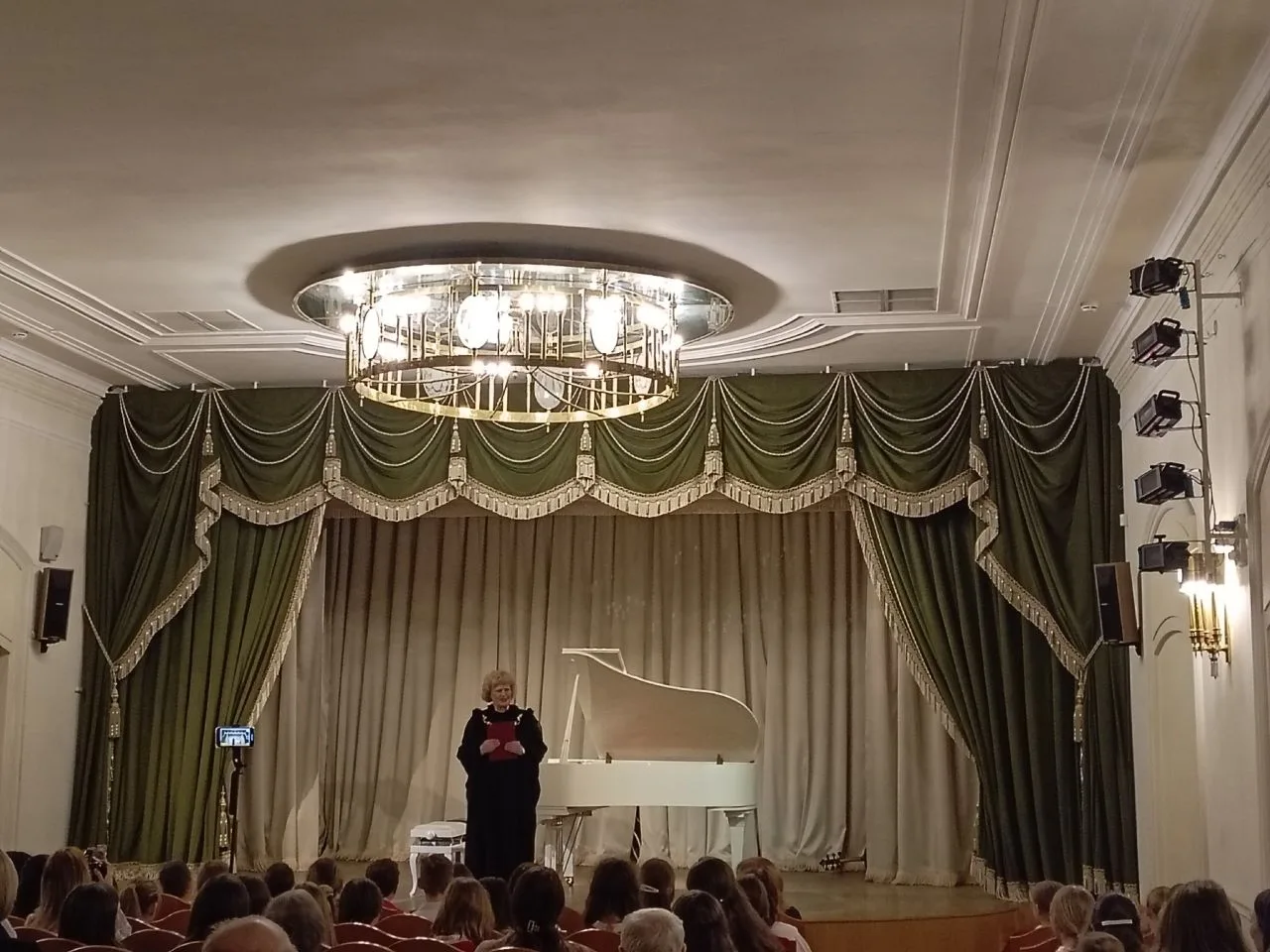 "Мороз и солнце; день чудесный!"... - с знаменитых пушкинских строк начался воскресный ...