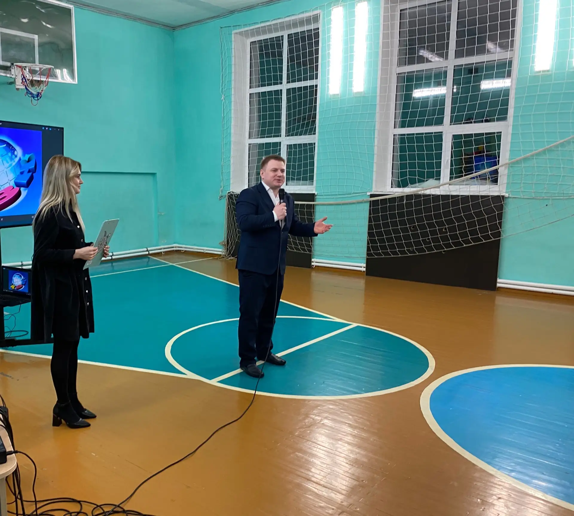 🎉КВН в школе: смех, творчество и море позитива!