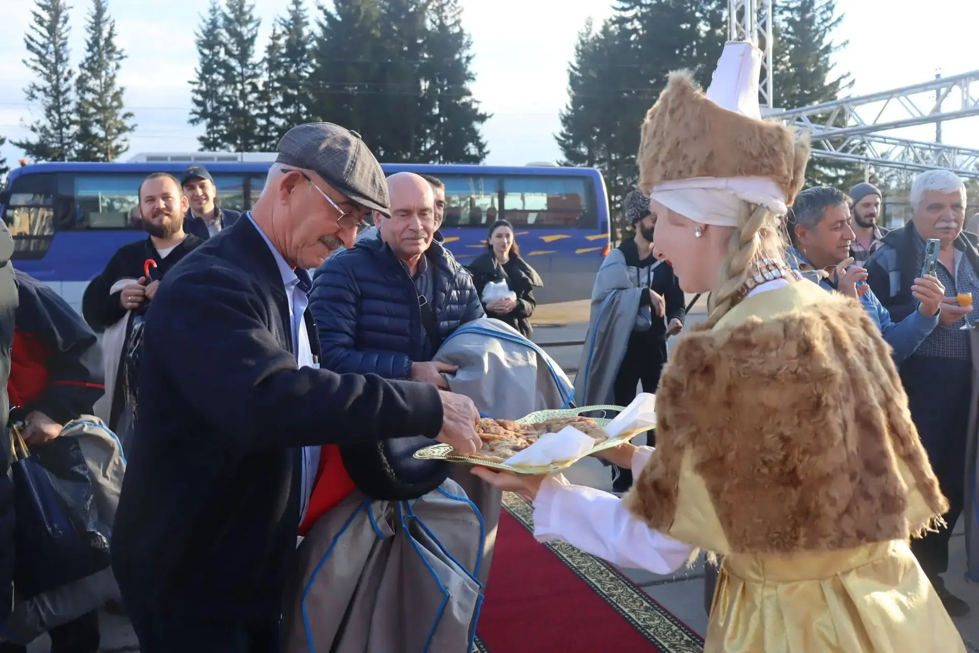 Ирбей встретил гостей