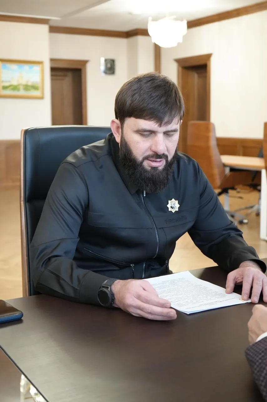 Дорогие друзья!  Сегодня также состоялась рабочая встреча Руководителя Администрации Главы и Правите