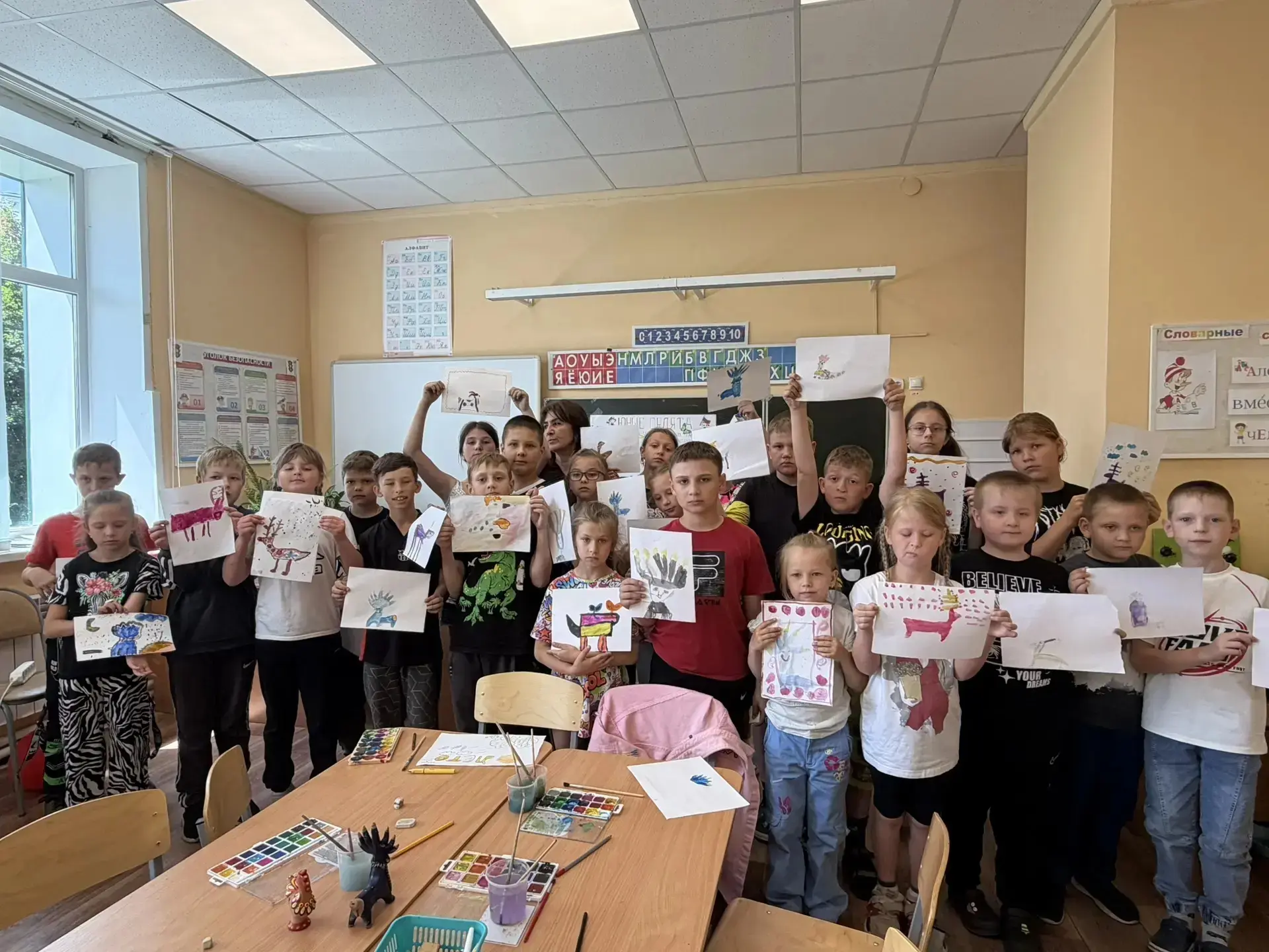 👦👧В нашем лагере день начался с энергичной зарядки, которая задала позитивный тон на весь день. По