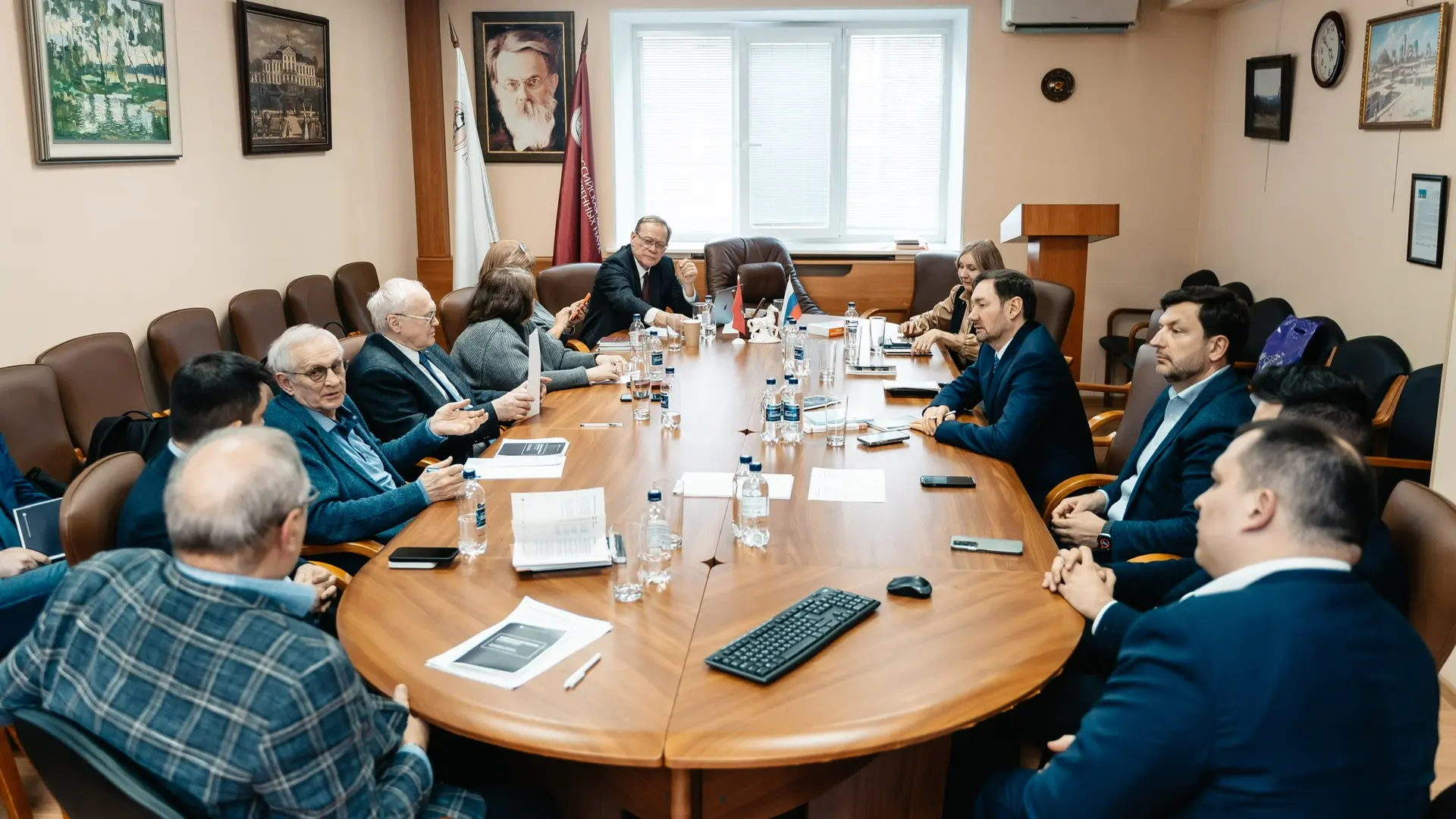 🤝 Генеральный директор «Инносферы» Константин Вольф принял участие в круглом столе РАЕ...