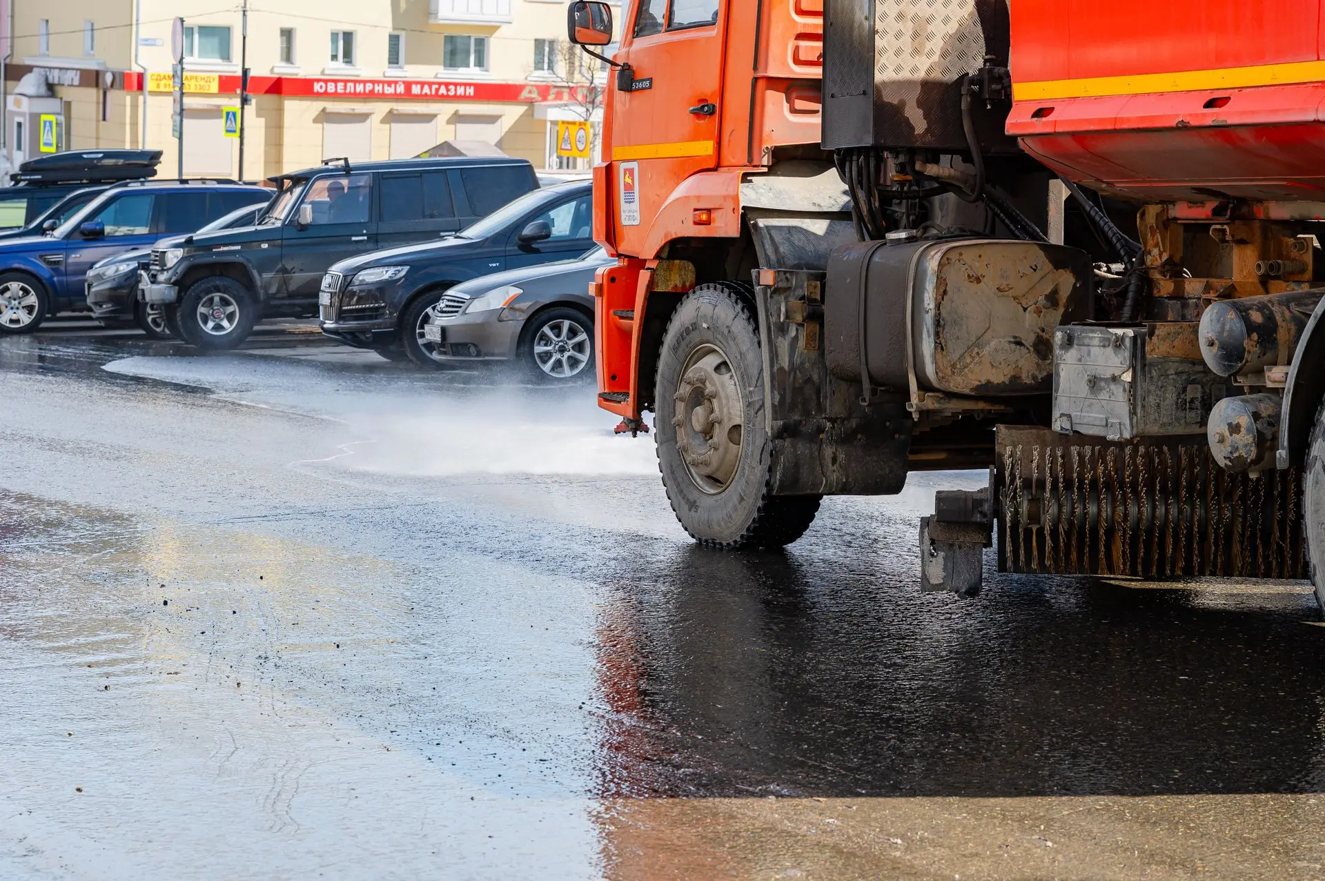 В связи с работой техники 7 октября возможно затруднение проезда транспорта на улицах Я...