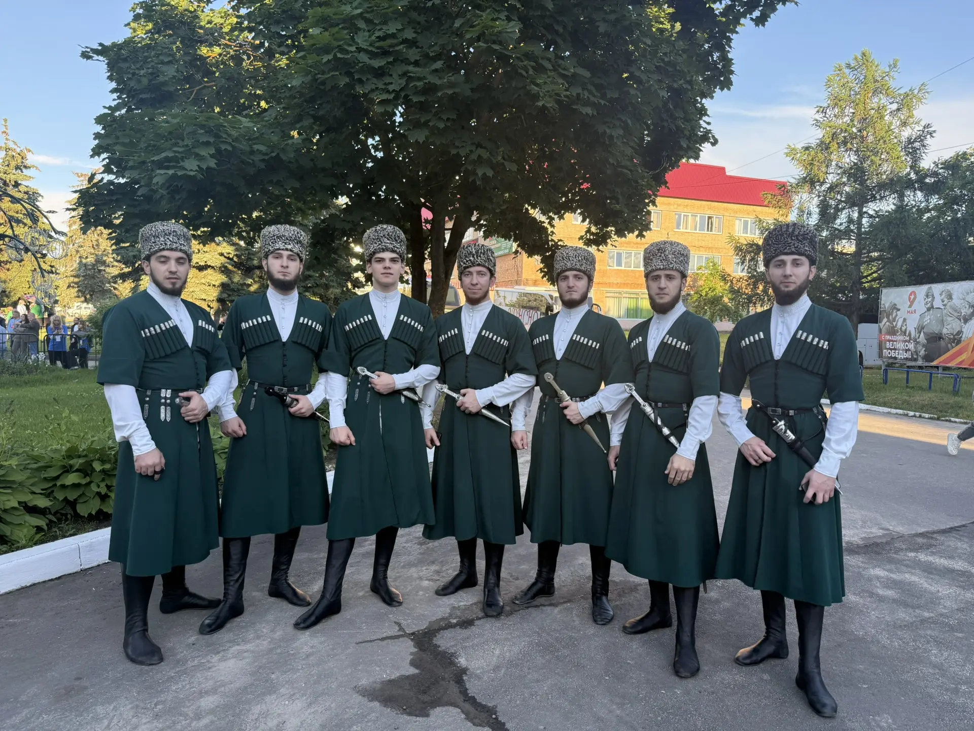 Коллективы готовятся