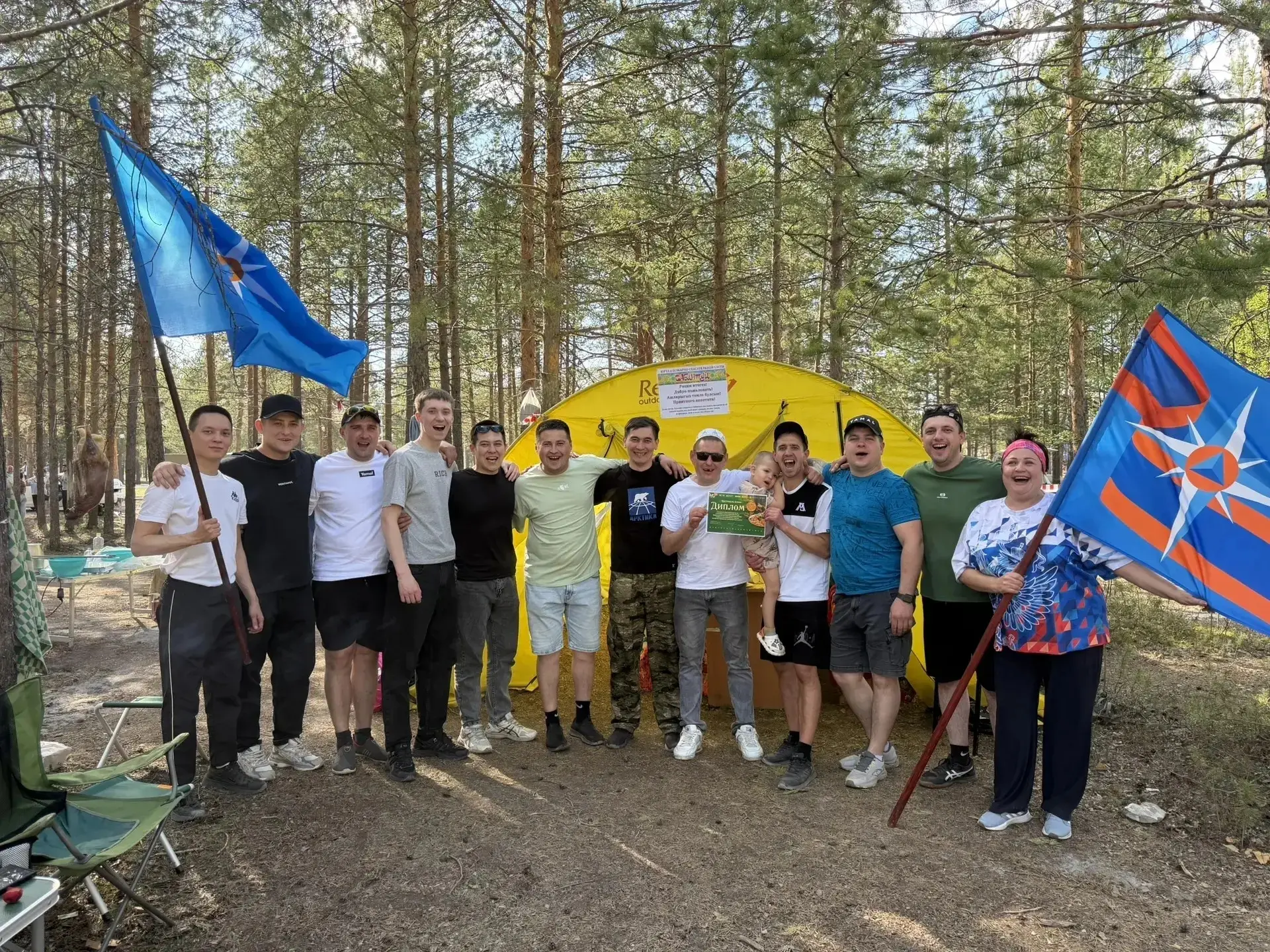Огнеборцы 6 пожарно-спасательной части города Муравленко впервые участвовали в городском празднике «