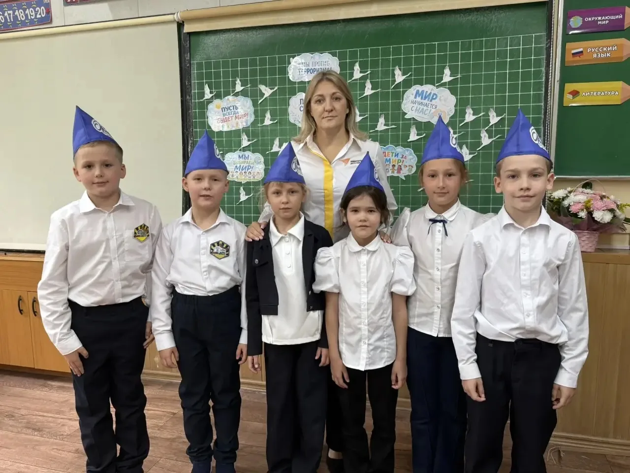 В МОУ СОШ №18 имени Подольских курсантов прошли мероприятия, приуроченные ко Дню солида...
