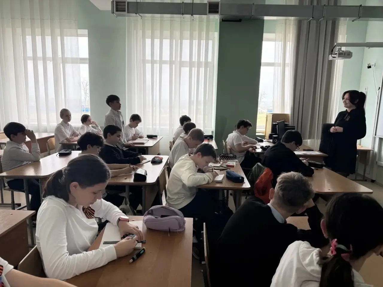«Живая память»: прошел тренинг с элементами арт-терапии  Сегодня, 7 мая, в преддверии Дня Победы, шк