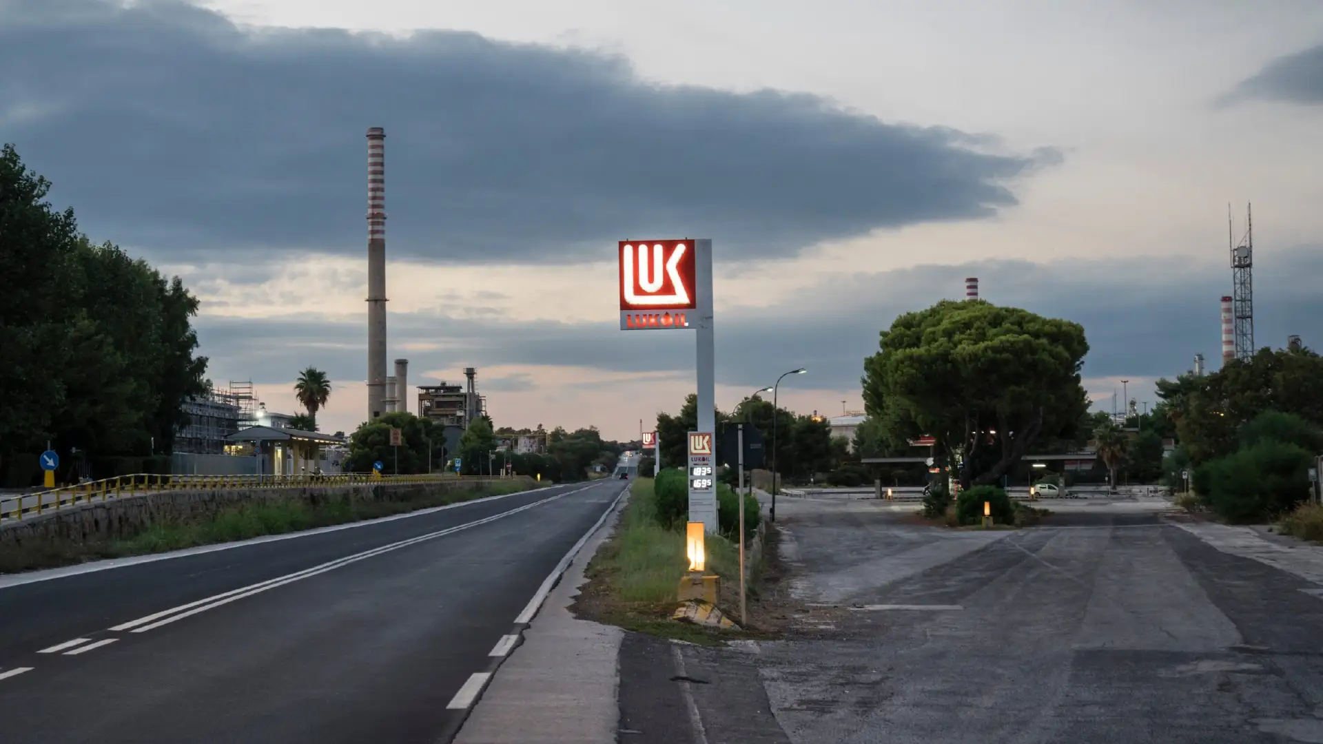 Переговоры России и США о решении конфликта на Украине охватывают многомиллиардную нефт...