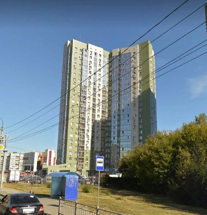 В Засвияжском районе на карнизе дома обнаружено тело девушки