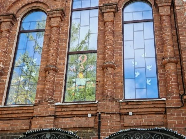 «Окна Победы» — сохраняем память вместе! 🇷🇺 🚩В преддверии Дня Победы ученики и педагоги центров обра