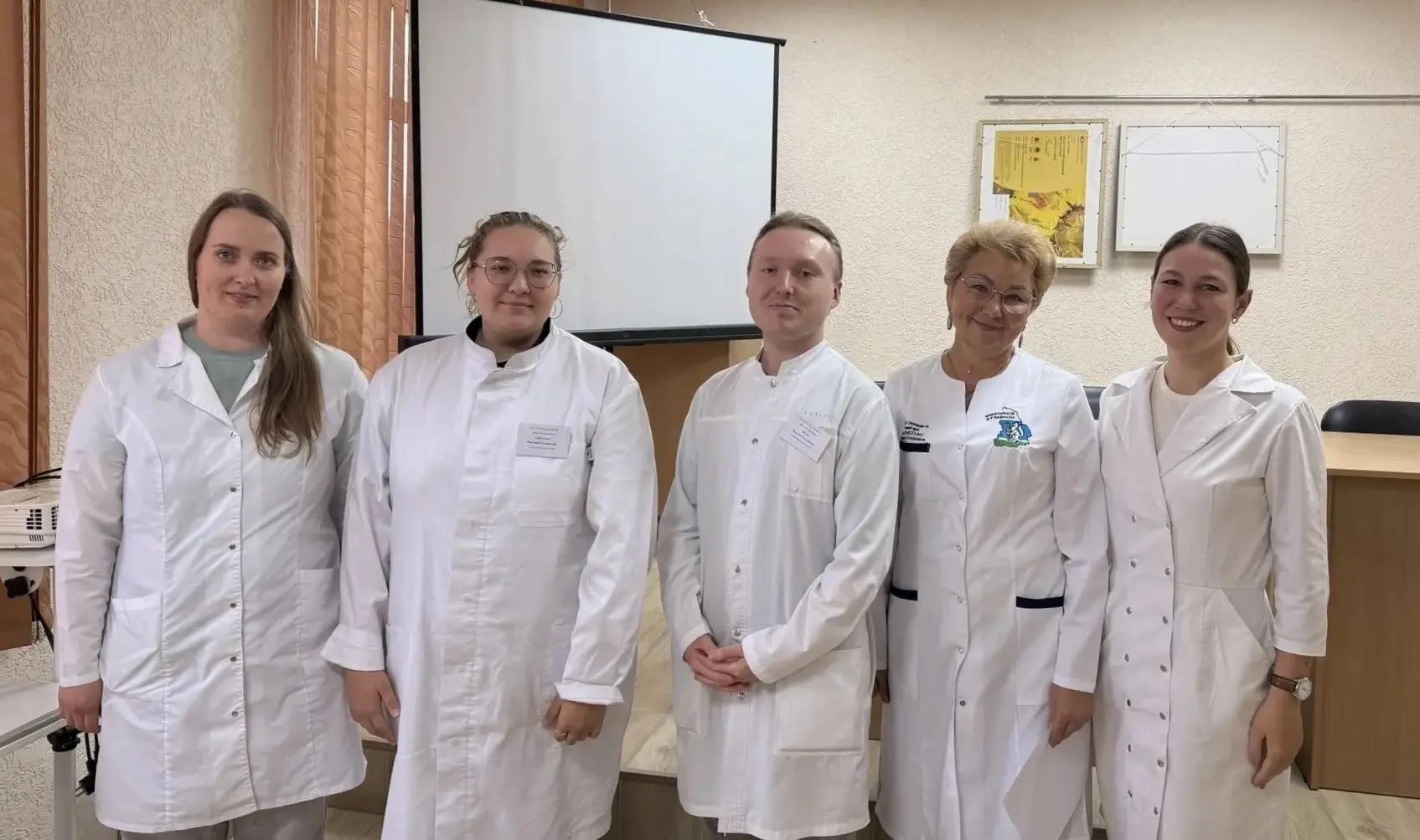 Сегодня главный врач ГАУЗ СО «Сухоложская РБ» Марина Климовна Веремеенко торжественно п...