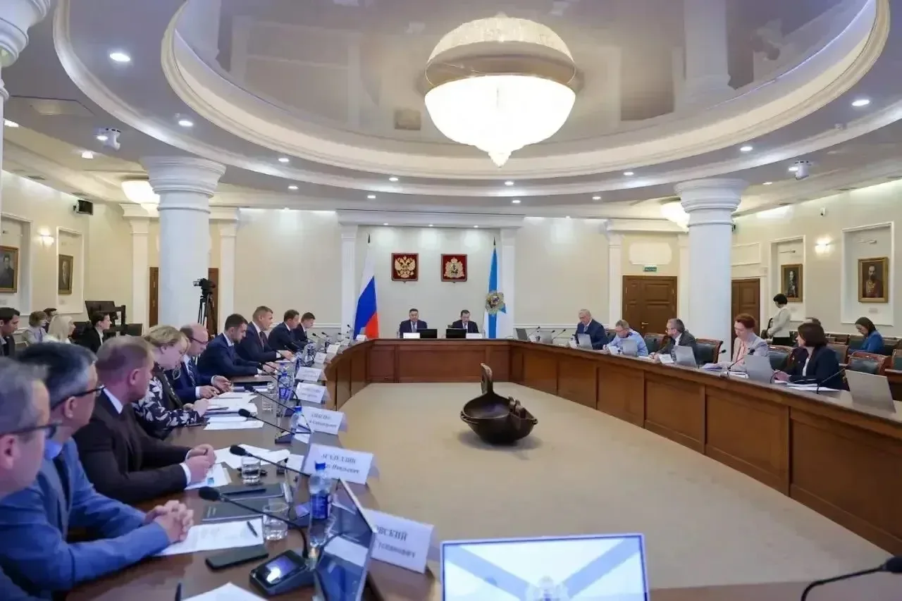 Руководитель управления Михаил Басовский принял участие в совещании, проведенном полномочным предста