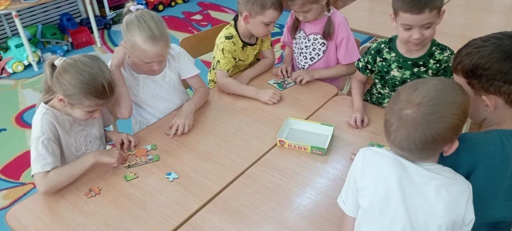 В 9 группе состоялась игра - квест "Юные натуралисты". Дети совершили увлекательное путешествие в ми