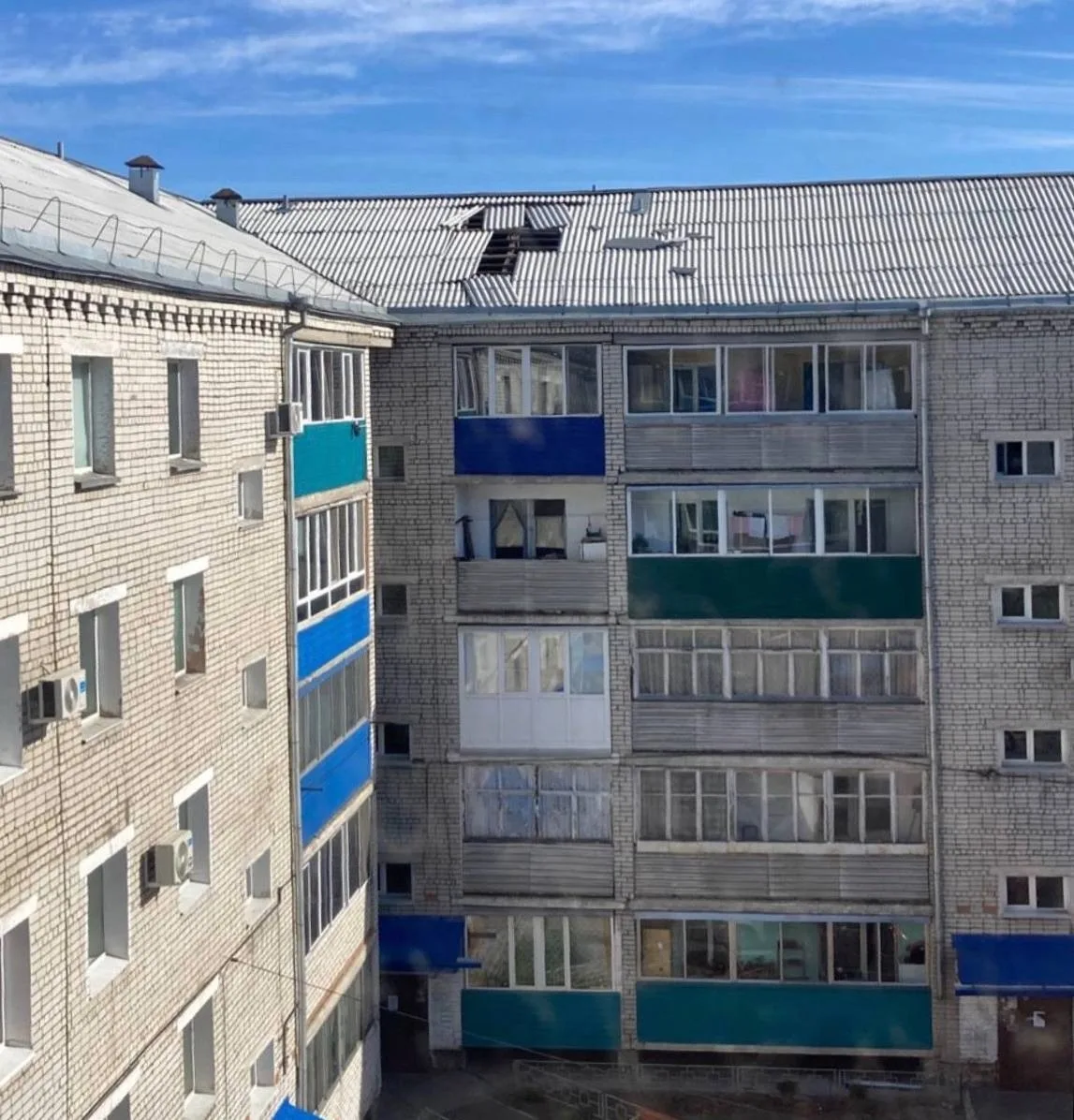 Без электричества остаются 29 домов: в Белогорске устраняют последствия непогоды  Городские службы Б