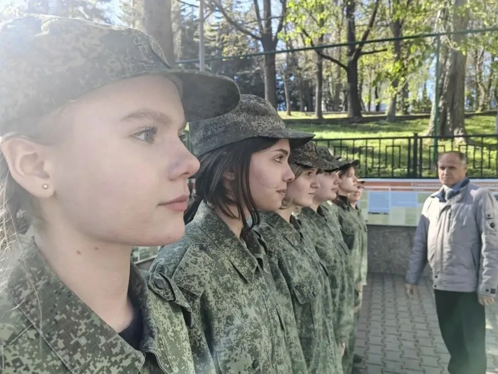 Наши поступки — дань памяти героям нашей страны!  С 25 по 29 апреля юнармейцы МБОУ СОШ №45 г. Ставро