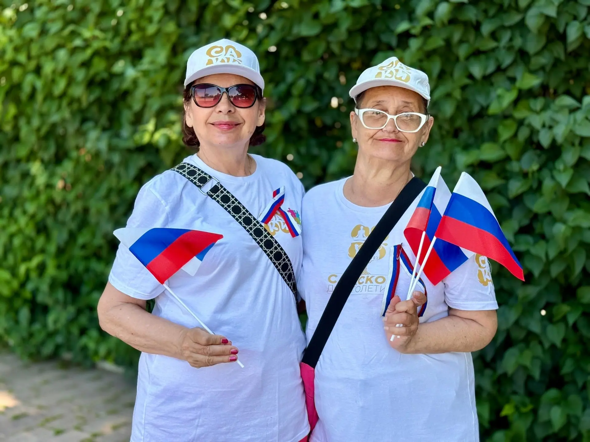 🇷🇺Молодежно-патриотическая акция «Три цвета Родины моей»! 🇷🇺В честь Дня России, который ежегодно