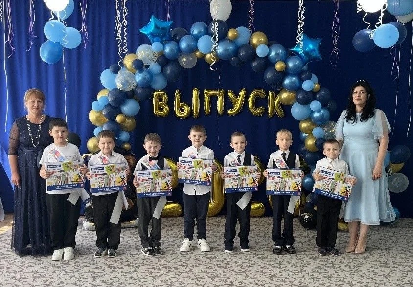 Самый первый выпускной

Подробнее читайте на сайте https://kagalnitskievesti.ru/samyj-pervyj-vypuskn