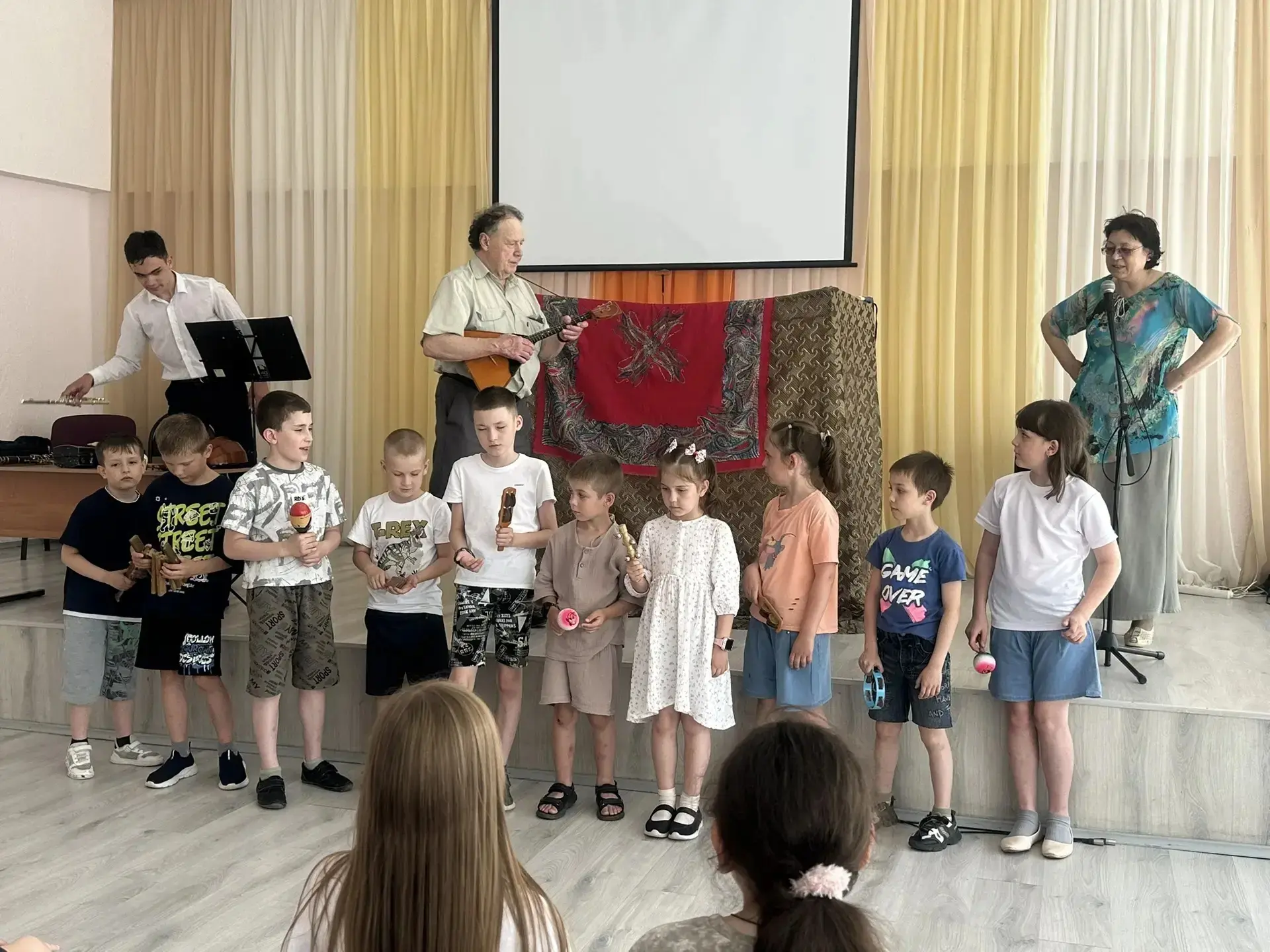 🎭 Сказ о Рязанской земле, который зазвучал по-новому!

 В школе — премьера! Ребята из лагеря «Радуг