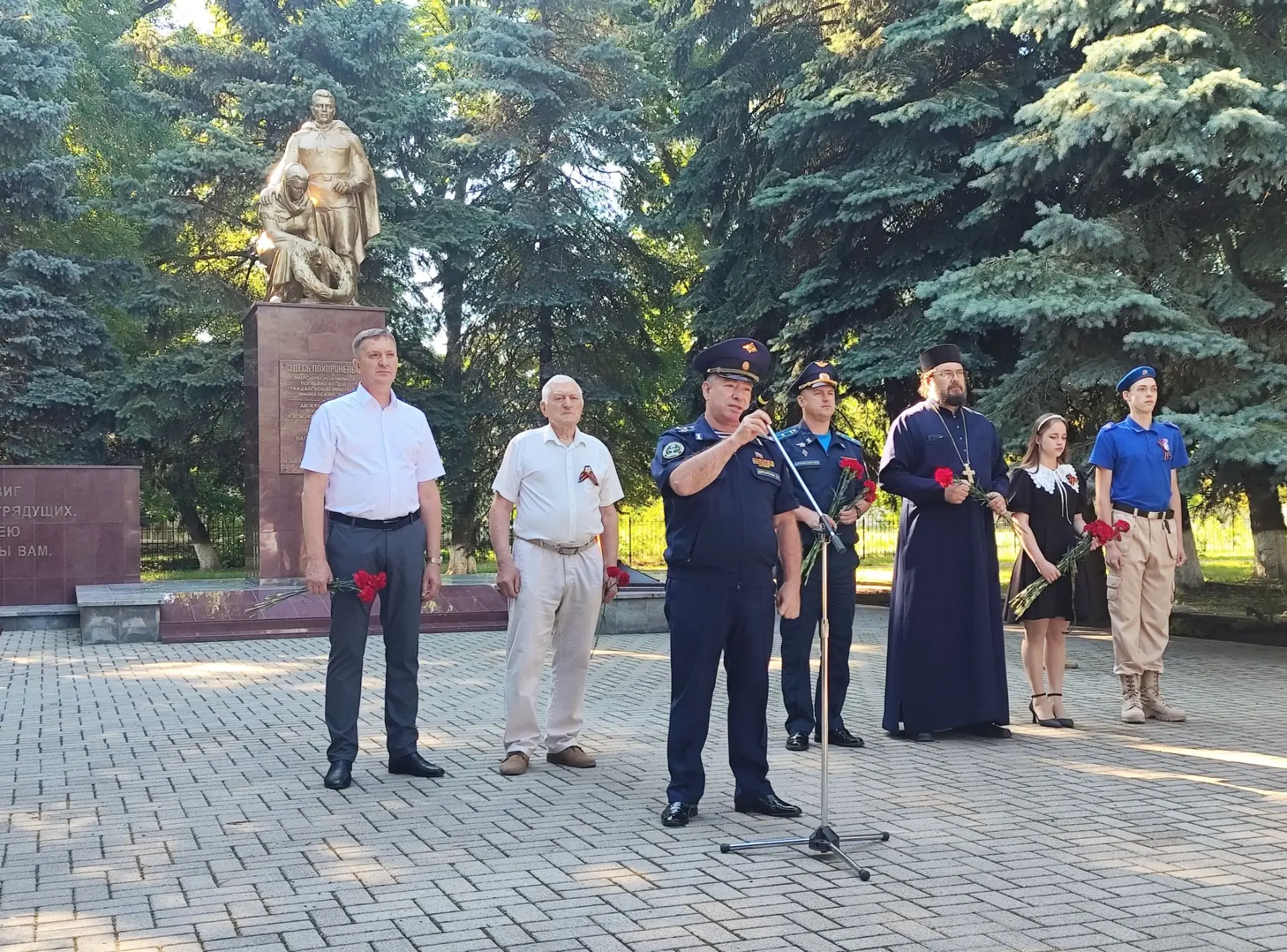 Сегодня отмечается День памяти и скорби

85 лет назад началась Великая Отечественная война. Она вошл