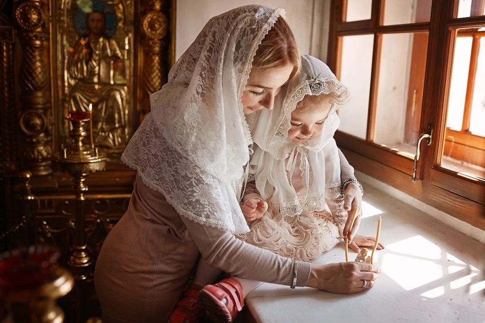 Как верующим родителям пробиться к душам своих неверующих детей?

Так ведь ещё неизвестно, хорошо ли