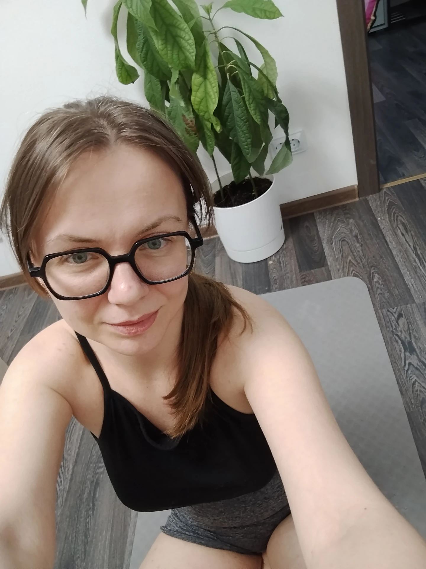 Вчера я снова начала тренироваться. По-моему, я только и делаю, что начинаю тренировать...