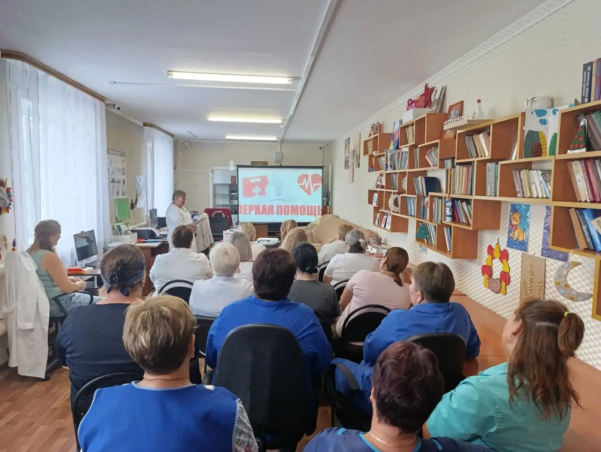 🚑30 июля в Краснинском доме-интернате для сотрудников прошло тематическое занятие по оказанию перво