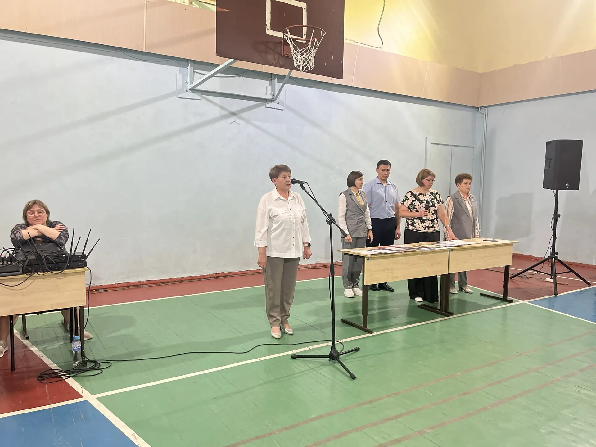 🎓✨ Сегодня в нашей школе состоялись торжественные линейки, посвященные окончанию учебного года для у
