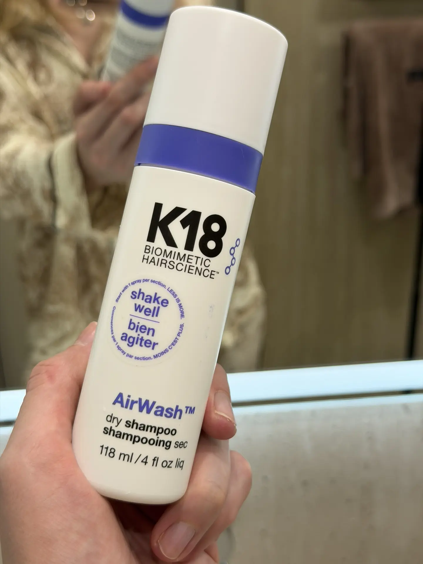На днях попробовала сухой шампунь, который смог, от K18. AirWash хвалили все, и я тоже ...