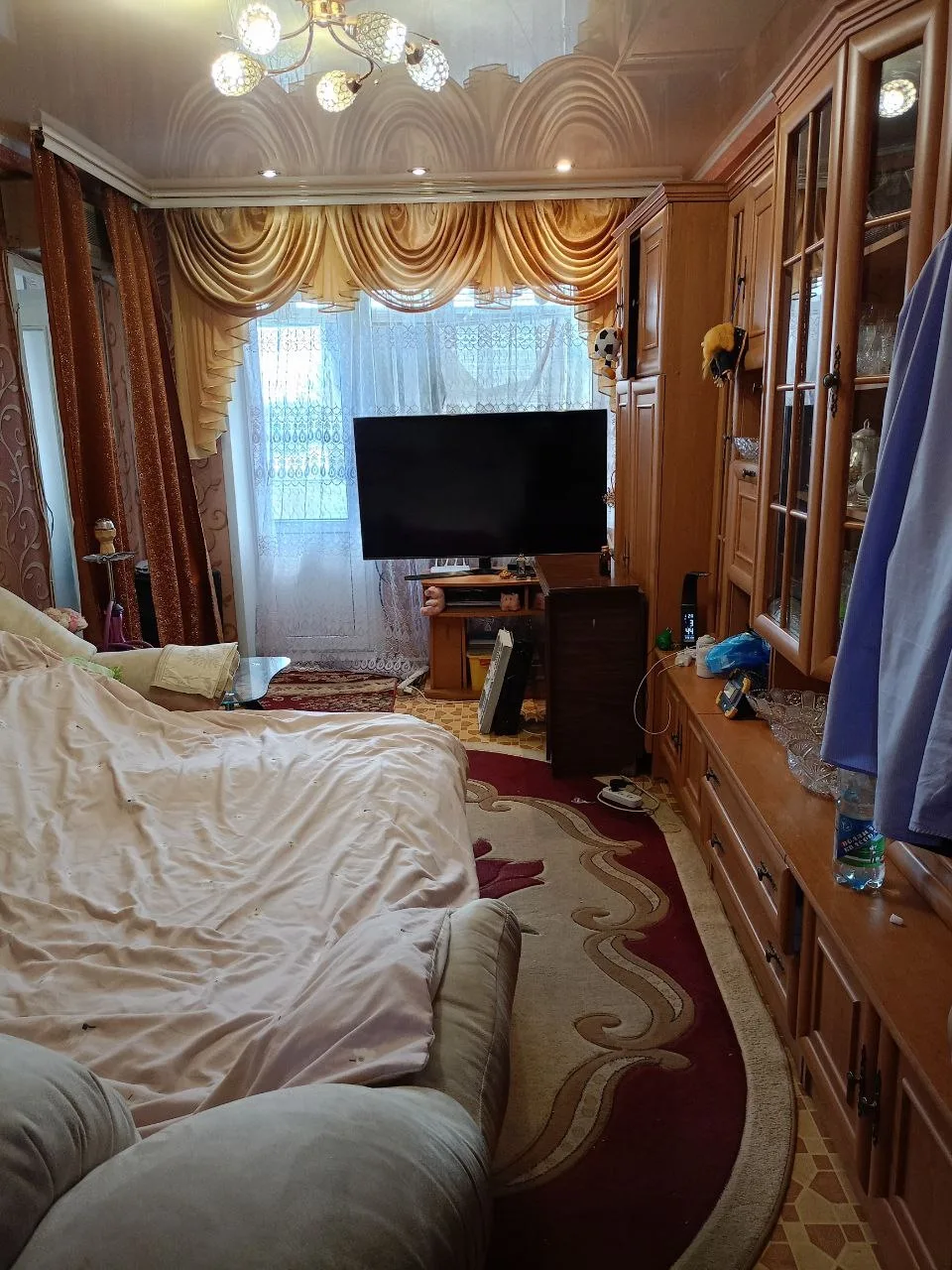 Продам 3-ком. кв-ру, пр-т Победы 140, 4/5, р-он Универсама, не угловая, 56 кв.м. - обща...