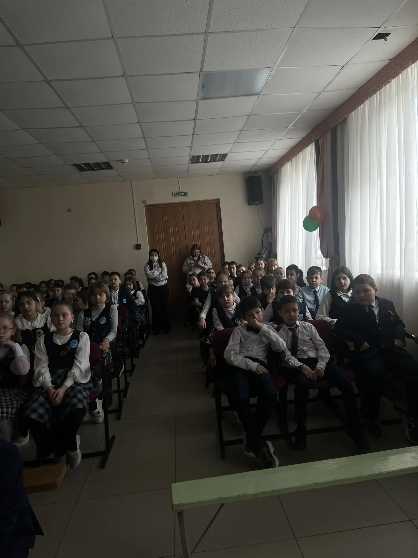 Сегодня в школе №58 прошел особенный день. Учащиеся 3-х и 4-х классов погрузились в атмосферу героич