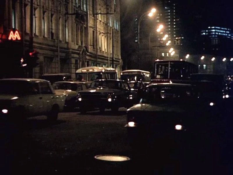 Вечер на проспекте Маркса, вид на Моховую улицу, 1984