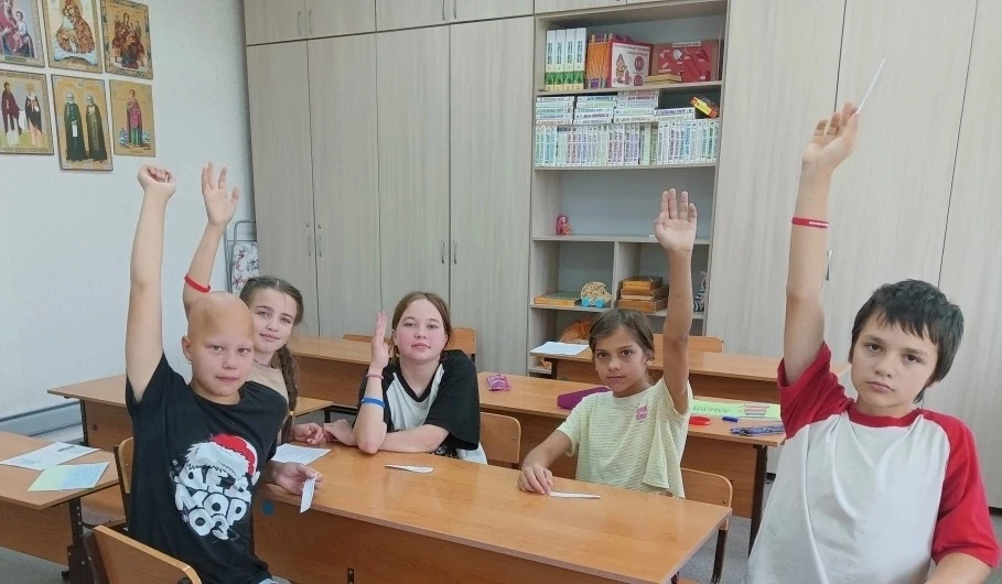 Воспитанники в игровой форме познакомились с народными приметам и механизмами влияния п...