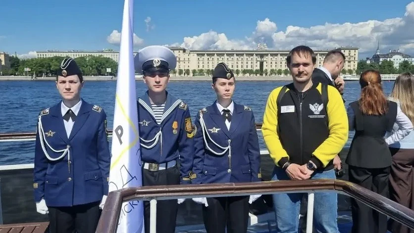 📍 В Санкт-Петербурге состоялась окружная эстафета передачи флага конкурса «Мастер года...