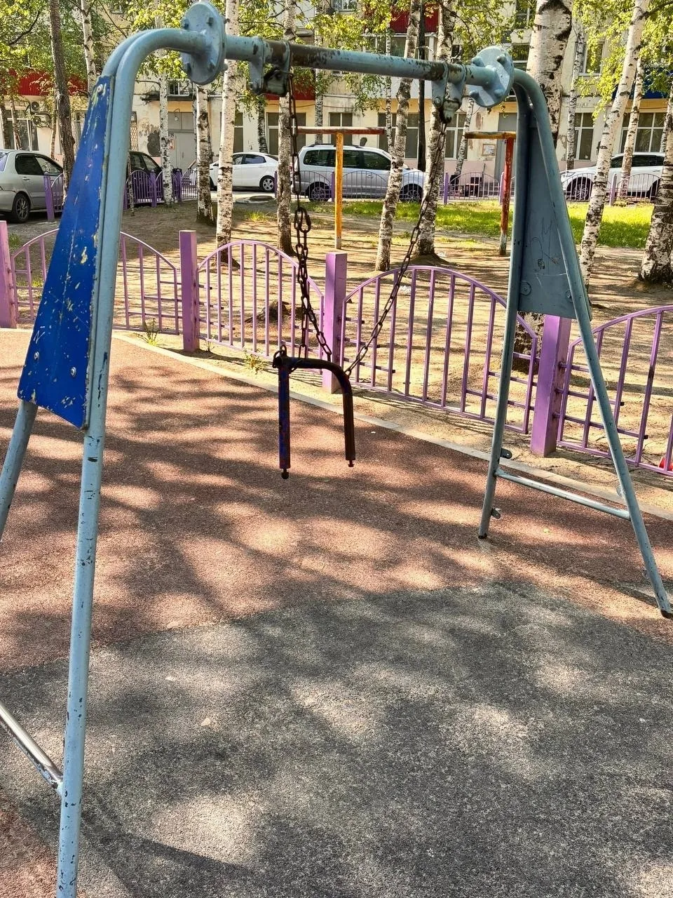⚡️Нам пишут:

Уважаемая администрация города, примите пожалуйста меры!!!
В таком состоянии детская п