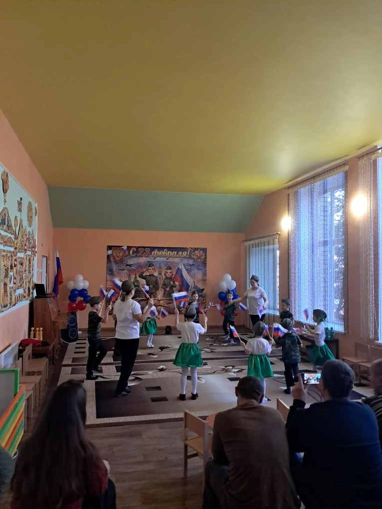 В нашем детском саду 20 февраля прошло спортивно-музыкальное мероприятие, посвященное Д...