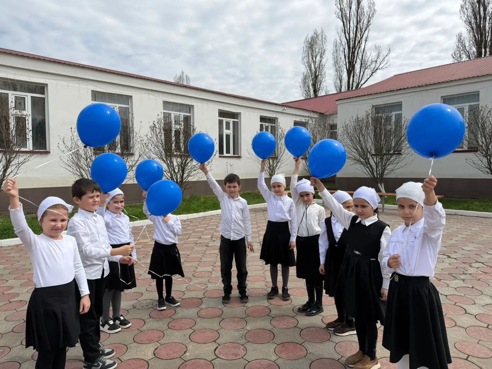 🌟В знак поддержки Всемирного дня распространения информации о проблеме аутизма мы пров...
