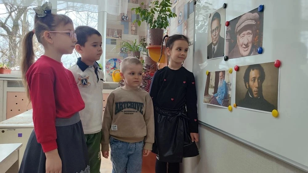 21 марта ежегодно отмечается Всемирный день поэзии.