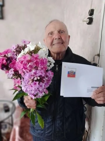 В.В. Путин поздравил именными открытками 17 жителей Красноуфимска и Красноуфимского района