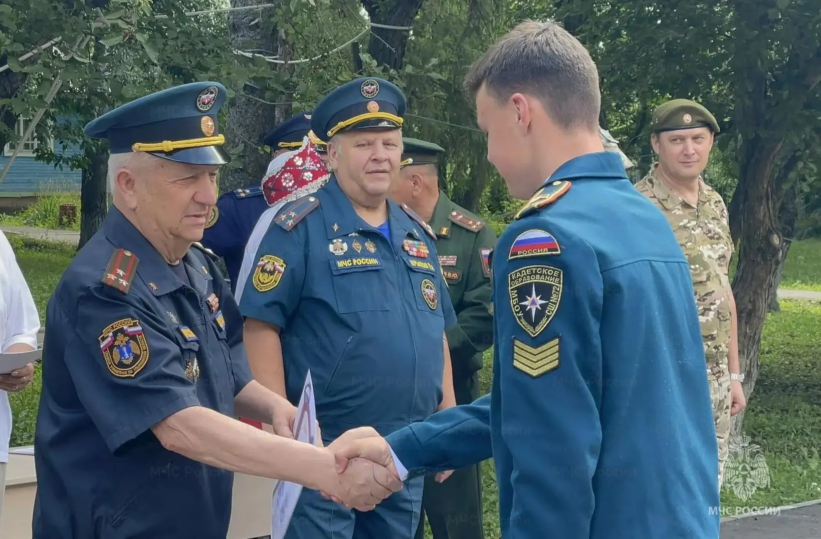 В центре «Авангард» завершилась профильная смена МЧС России: юные ульяновцы стали ближе к профессии 