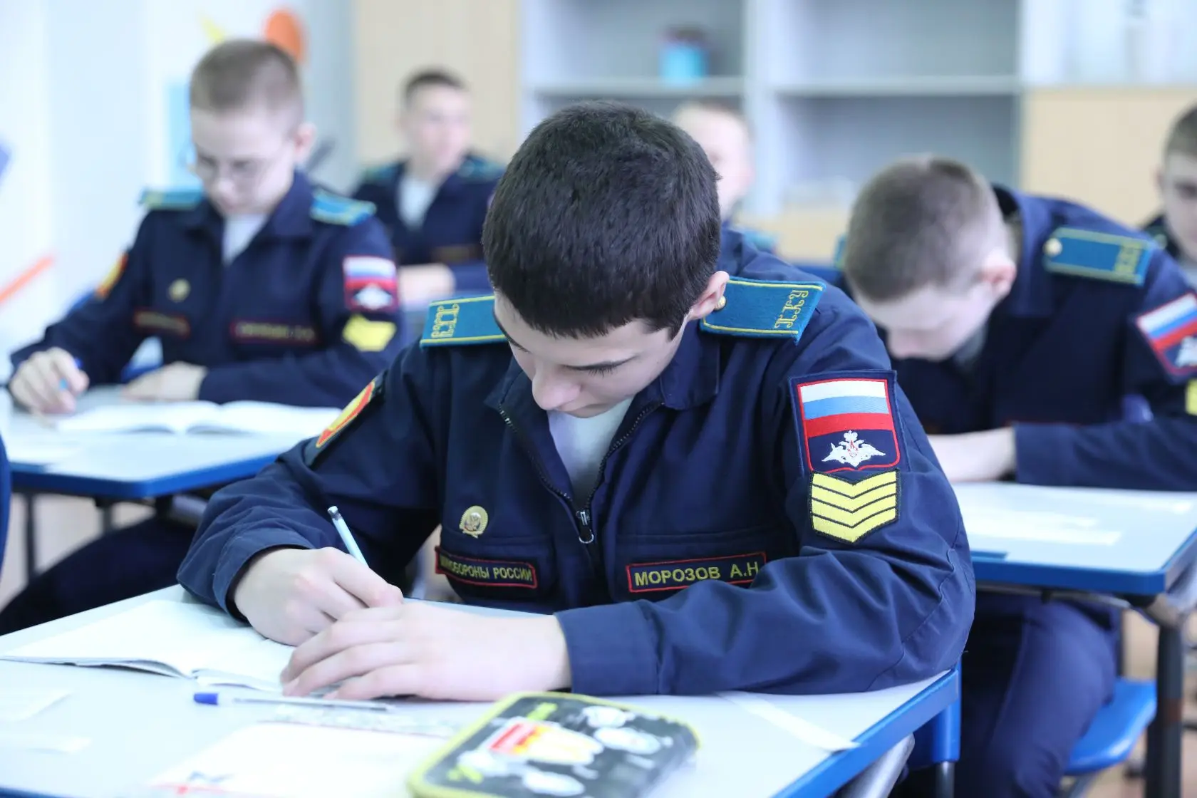 Кадеты 86 учебного взвода на уроке алгебры проходили тему "Анализ оперативной обстановки: решение ли