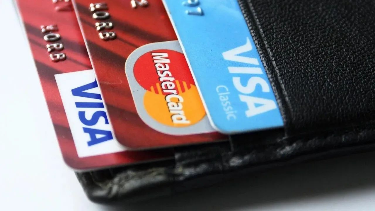 🔹Карты Mastercard и Visa должны уходить с российского рынка, заявили в Центральном бан...