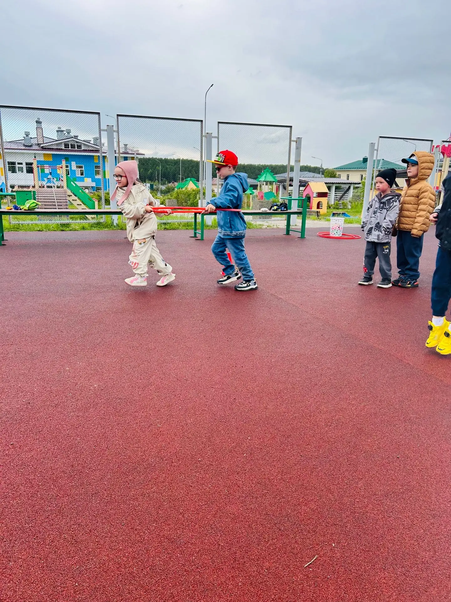 ⚽️Двигательная активность детей в летний период состоит в основном из подвижных игр, сп...