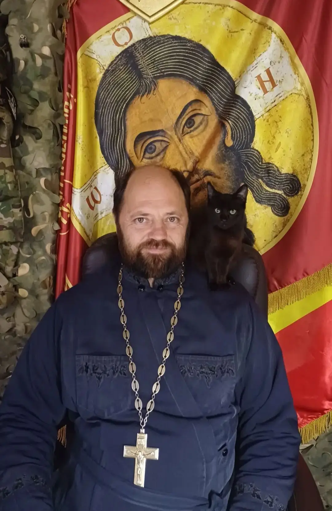 Военные священники, коты и фронтовые дороги.