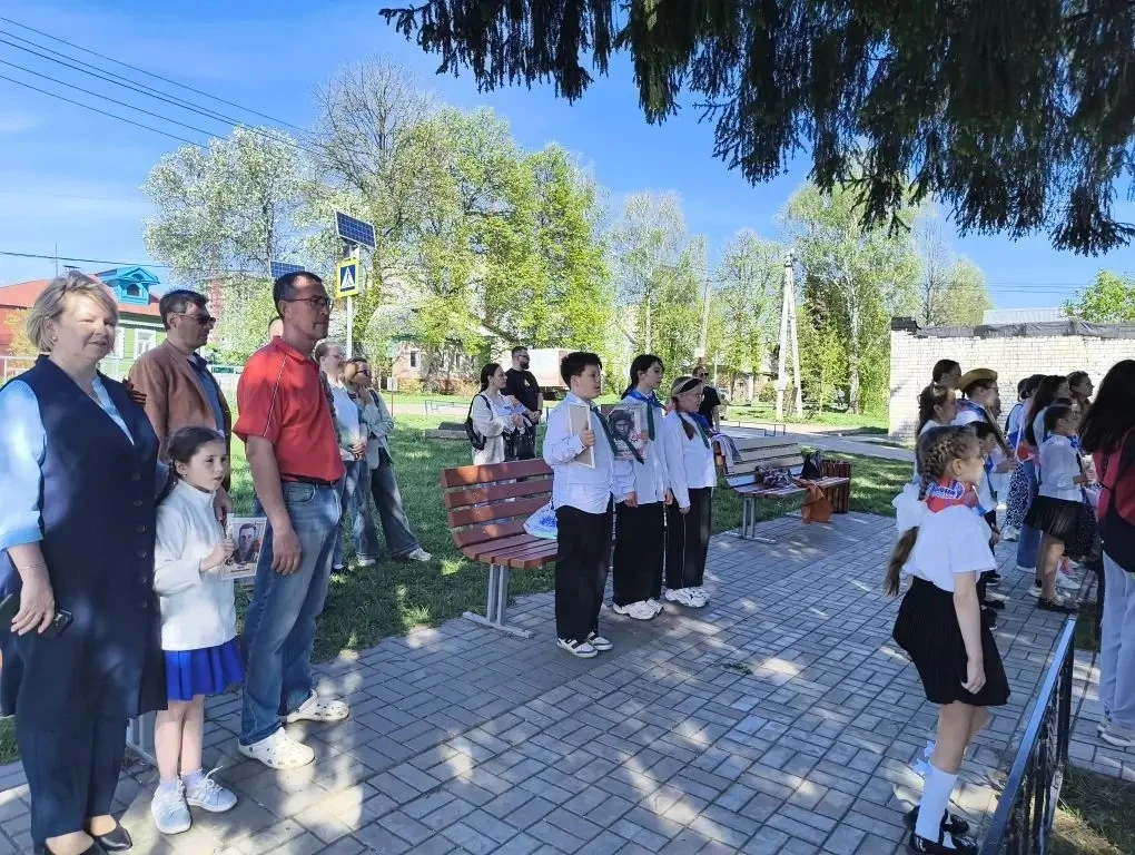 🎖 Память, освящённая подвигом: торжественный митинг у Обелиска в деревне Анкудиновка 🎖  В священный 