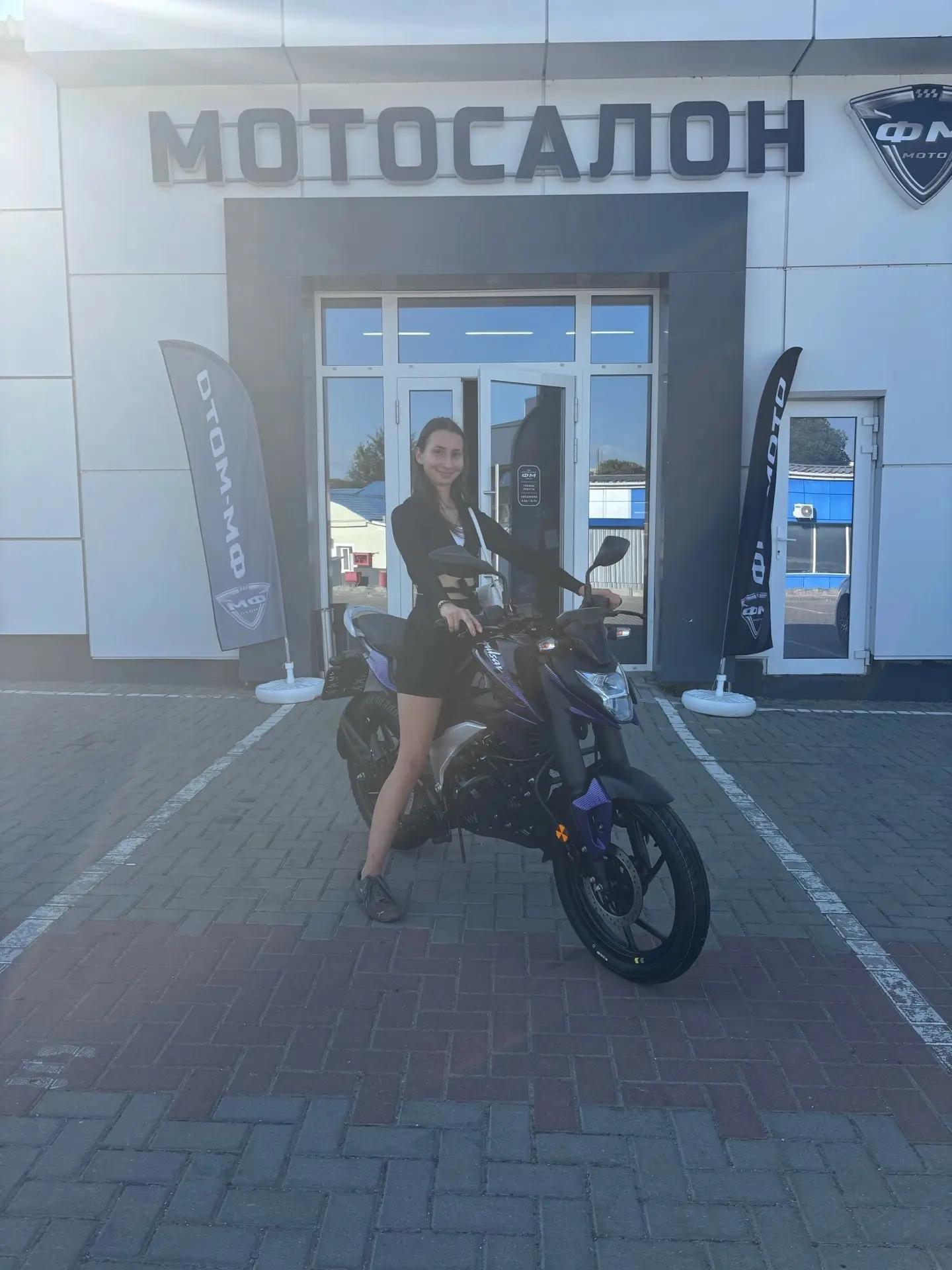 Поздравляем с покупкой мотоцикла Bajaj Pulsar 125 в мотосалоне «ФМ‑Мото»!
