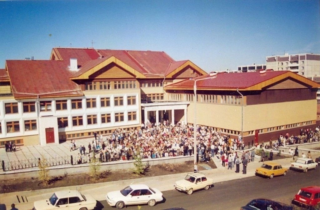 1 сентября в Университетском в Иркутске, 1999-2001 годы