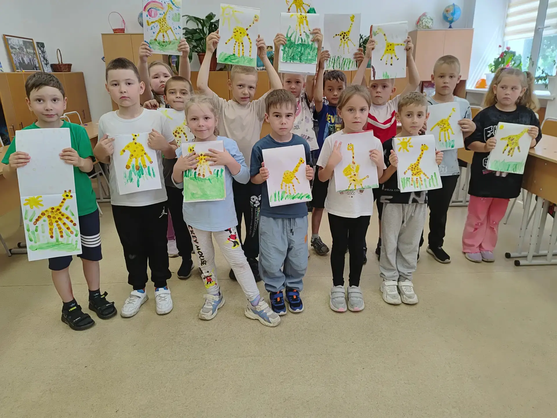 🐾 Сегодня в отряде «Росинки» прошёл «Весёлый зоопарк»!

Наши ребята отправились в увлекательное пут